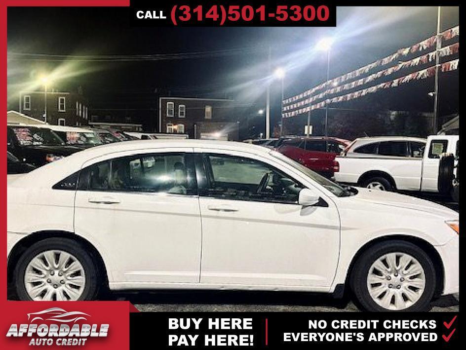 used 2012 Chrysler 200 car, priced at $5,495