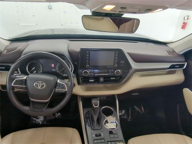 used 2022 Toyota Highlander car, priced at $38,000