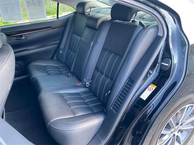used 2016 Lexus ES 300h car, priced at $20,000