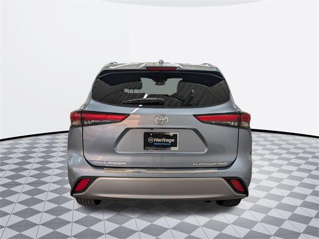 used 2022 Toyota Highlander car, priced at $41,000