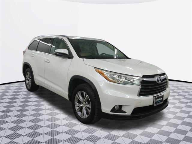 used 2015 Toyota Highlander car, priced at $18,000