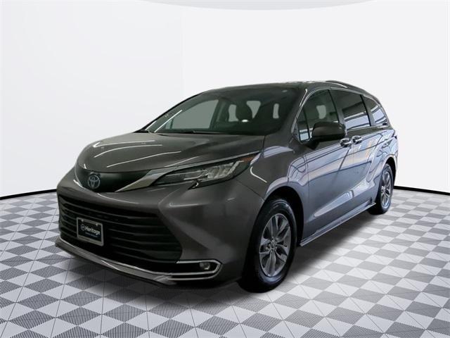 used 2022 Toyota Sienna car, priced at $43,500