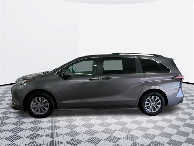 used 2022 Toyota Sienna car, priced at $43,500