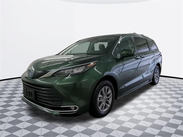 used 2024 Toyota Sienna car, priced at $49,500