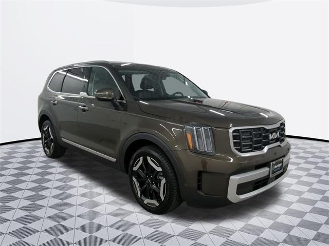 used 2024 Kia Telluride car, priced at $40,000