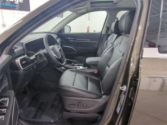 used 2024 Kia Telluride car, priced at $40,000