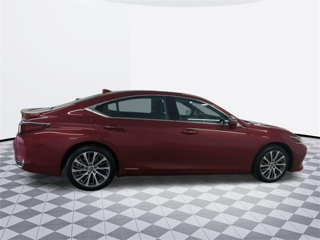 used 2021 Lexus ES 300h car, priced at $35,750