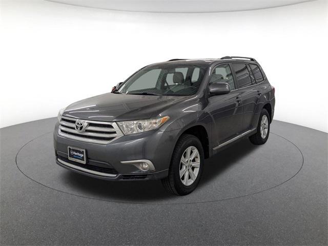 used 2013 Toyota Highlander car, priced at $15,665