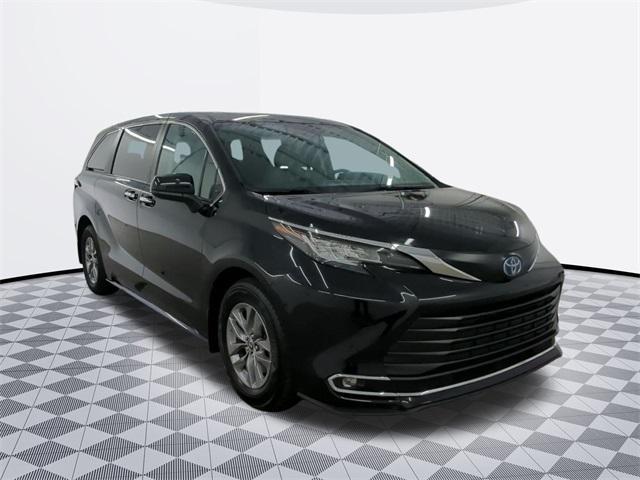 used 2023 Toyota Sienna car, priced at $46,000