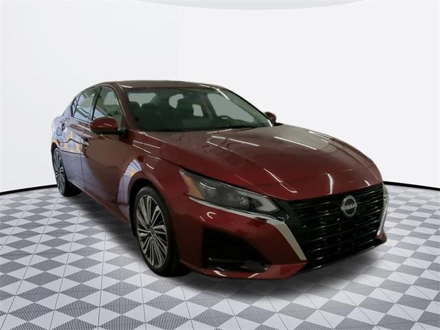 used 2023 Nissan Altima car, priced at $24,000