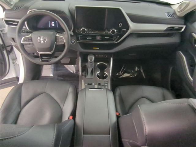 used 2023 Toyota Highlander Hybrid car, priced at $53,500