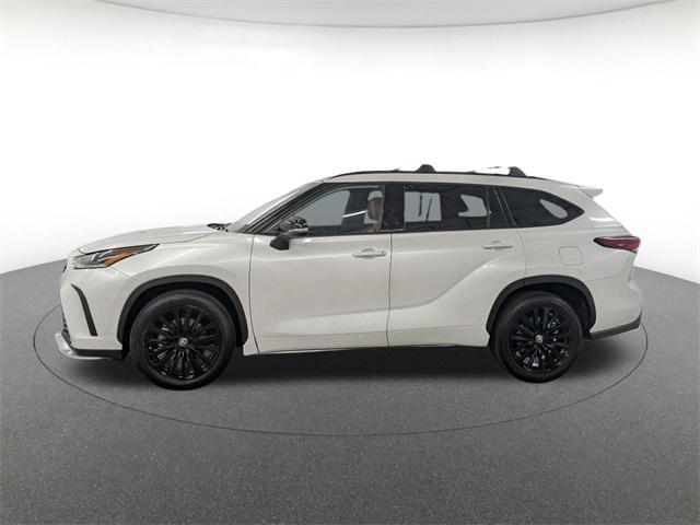 used 2024 Toyota Highlander car, priced at $37,878