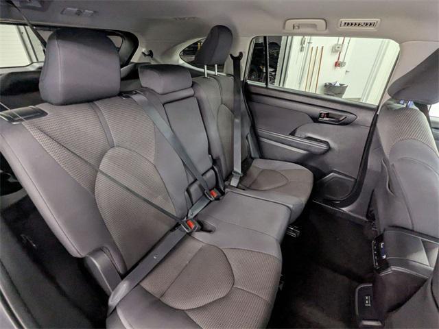 used 2024 Toyota Highlander car, priced at $36,750