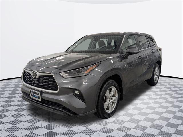 used 2024 Toyota Highlander car, priced at $36,750