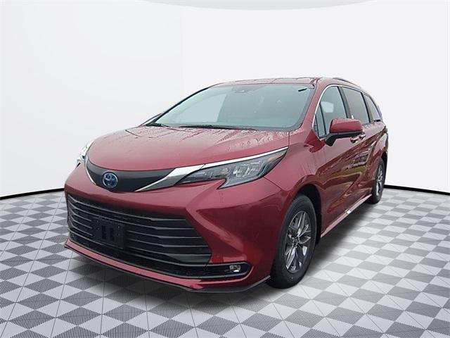 new 2025 Toyota Sienna car, priced at $60,620