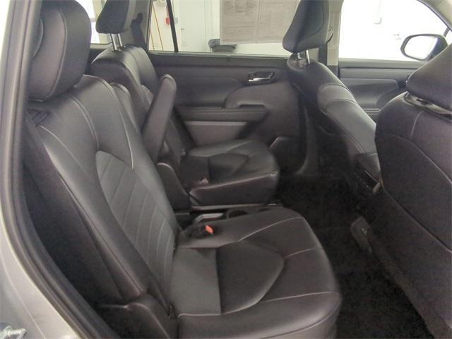 used 2024 Toyota Highlander car, priced at $42,500