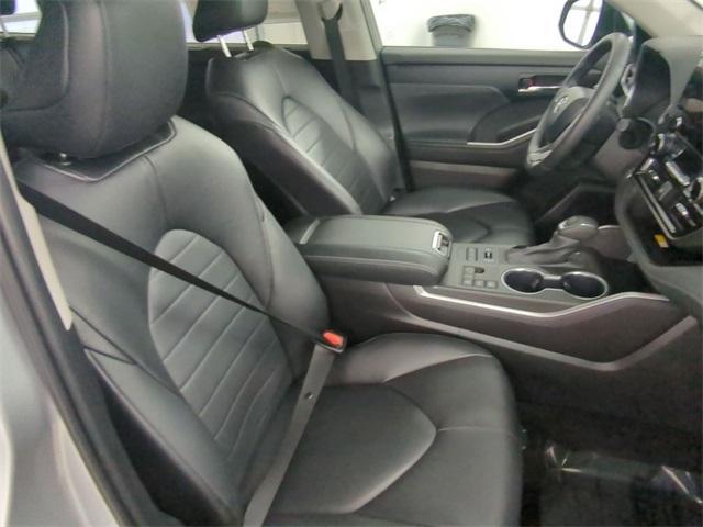 used 2024 Toyota Highlander car, priced at $42,500