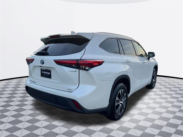 used 2021 Toyota Highlander Hybrid car, priced at $38,000