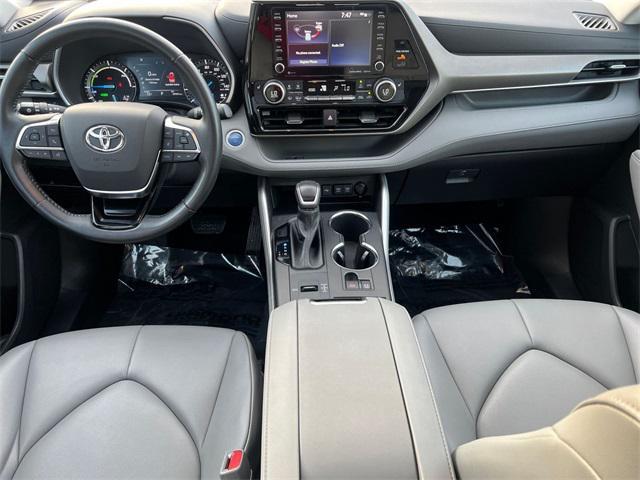 used 2021 Toyota Highlander Hybrid car, priced at $38,000