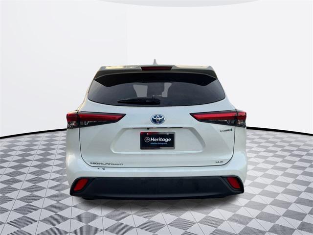 used 2021 Toyota Highlander Hybrid car, priced at $38,000