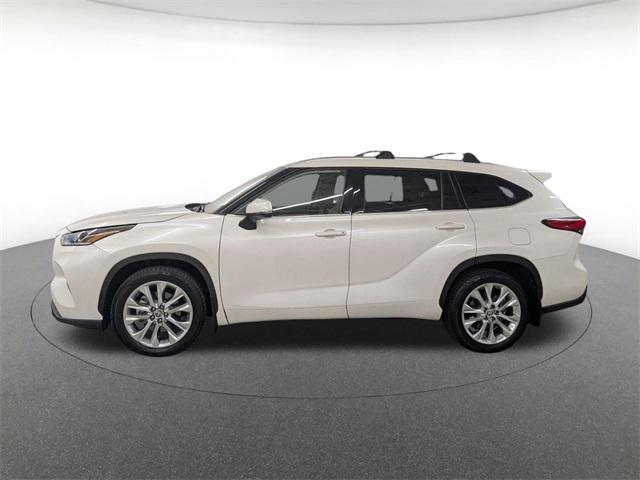 used 2020 Toyota Highlander car, priced at $27,800