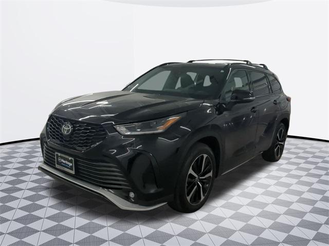 used 2021 Toyota Highlander car, priced at $41,000