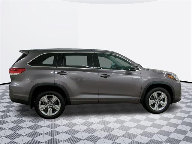 used 2019 Toyota Highlander Hybrid car, priced at $34,500