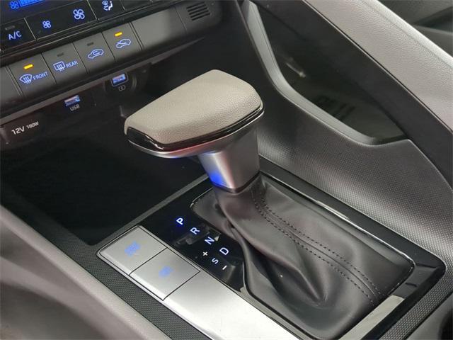 used 2022 Hyundai Elantra car, priced at $15,900