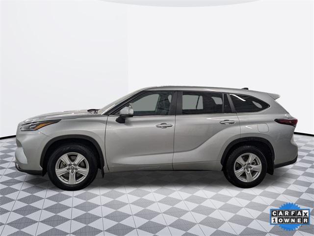 used 2024 Toyota Highlander car, priced at $34,000