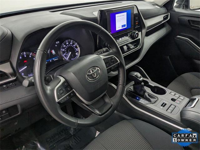used 2024 Toyota Highlander car, priced at $34,000