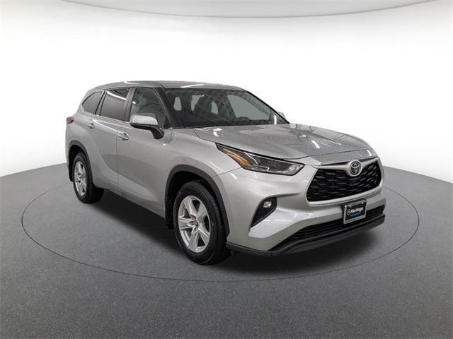 used 2024 Toyota Highlander car, priced at $33,500