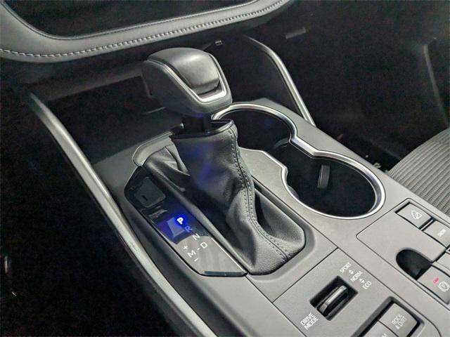 used 2024 Toyota Highlander car, priced at $34,750