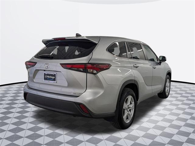 used 2024 Toyota Highlander car, priced at $35,000