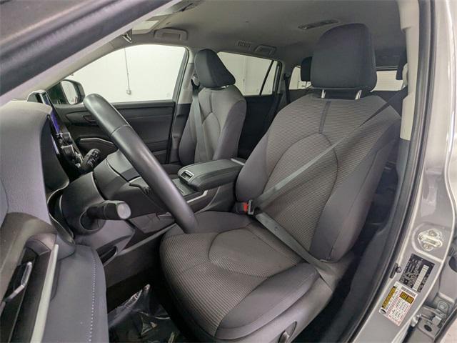 used 2024 Toyota Highlander car, priced at $35,000