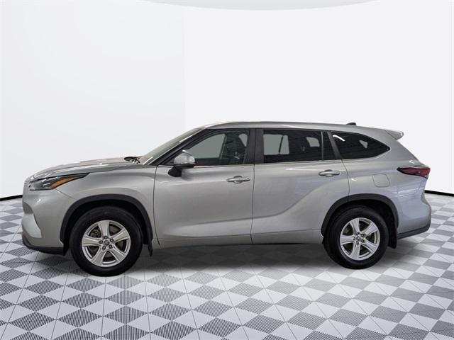 used 2024 Toyota Highlander car, priced at $35,000