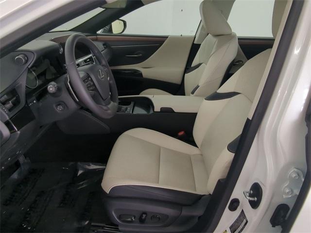 used 2023 Lexus ES 300h car, priced at $40,500