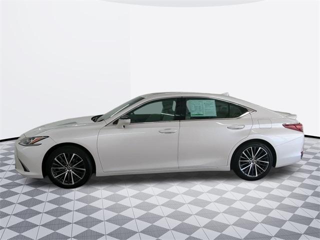 used 2023 Lexus ES 300h car, priced at $40,500