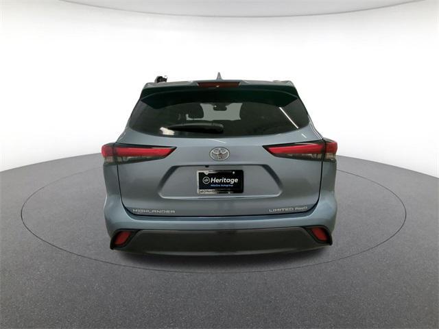 used 2023 Toyota Highlander car, priced at $39,200