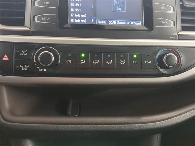 used 2019 Toyota Highlander car, priced at $26,500