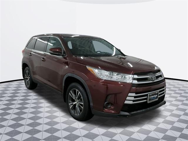 used 2019 Toyota Highlander car, priced at $26,500