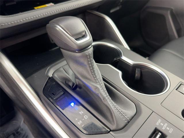 used 2023 Toyota Highlander car, priced at $30,600