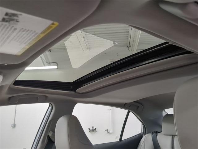 used 2022 Toyota Camry Hybrid car, priced at $28,000