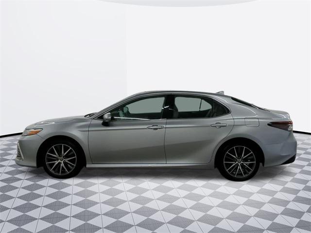 used 2022 Toyota Camry Hybrid car, priced at $28,000