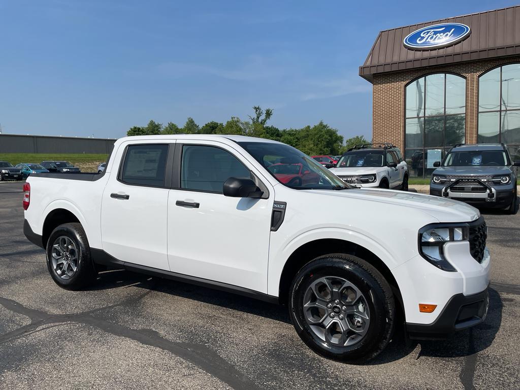 new 2025 Ford Maverick car, priced at $30,192