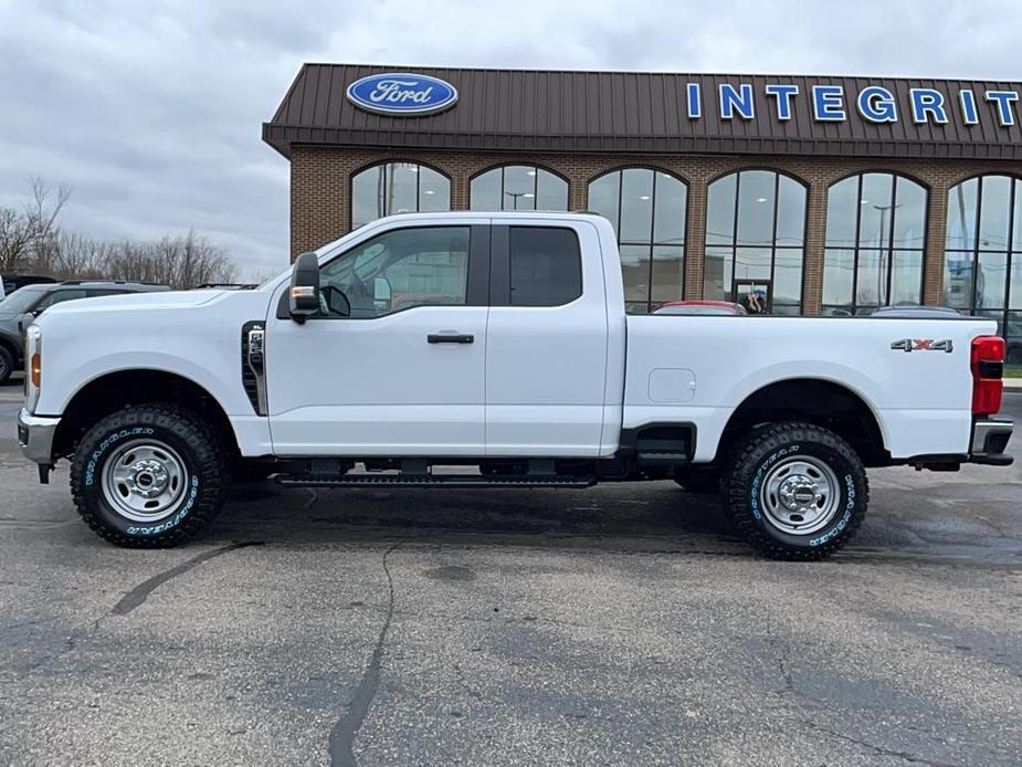 new 2024 Ford F-350 car, priced at $57,659