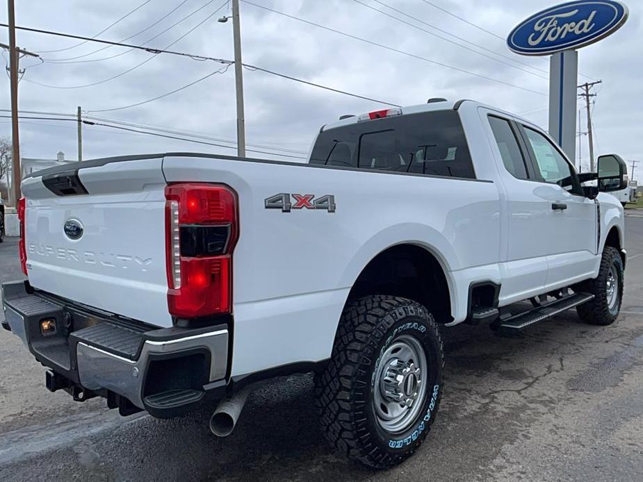 new 2024 Ford F-350 car, priced at $57,659