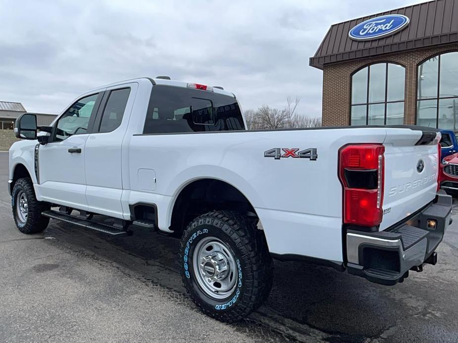 new 2024 Ford F-350 car, priced at $57,659