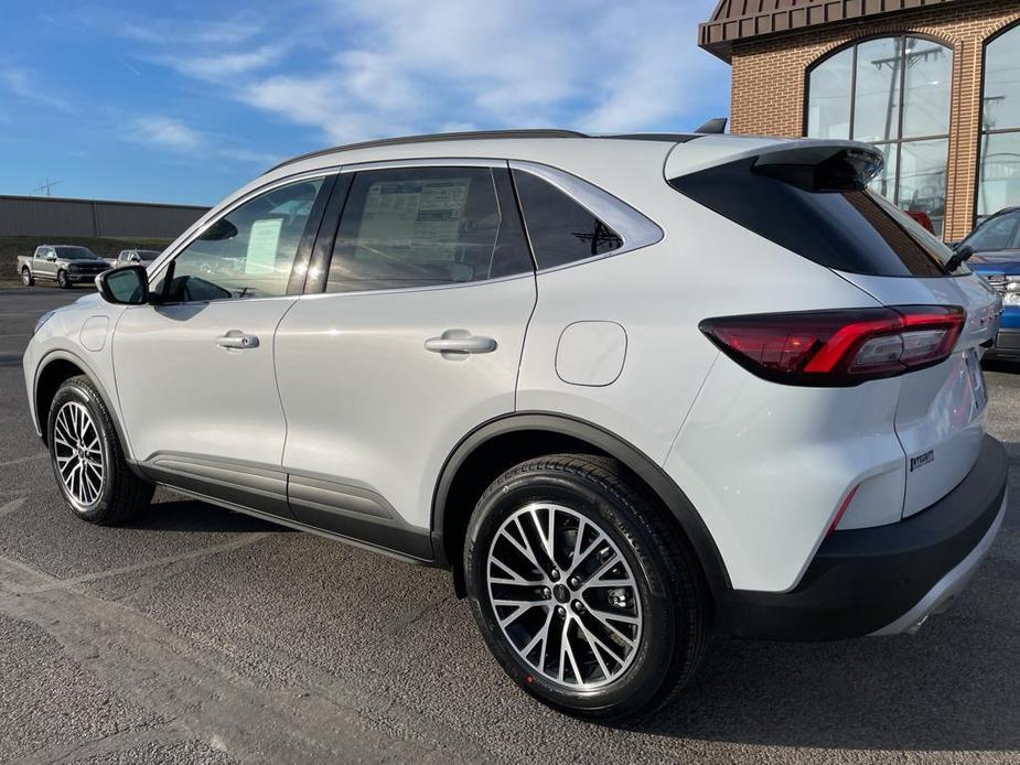 new 2025 Ford Escape car, priced at $38,995