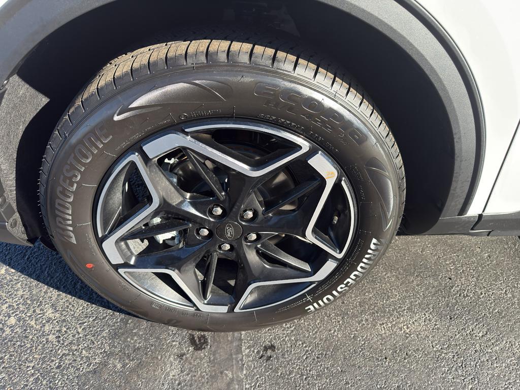 new 2026 Ford Escape car, priced at $43,482