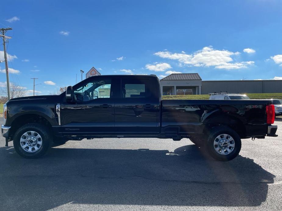 new 2024 Ford F-350 car, priced at $67,995